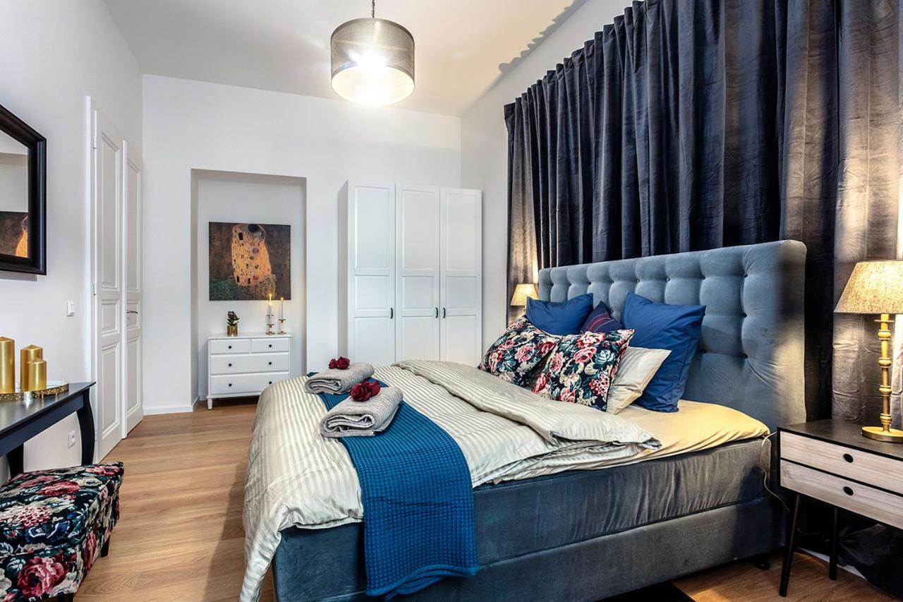 A Prague Apartments - Lesser Town Ngoại thất bức ảnh