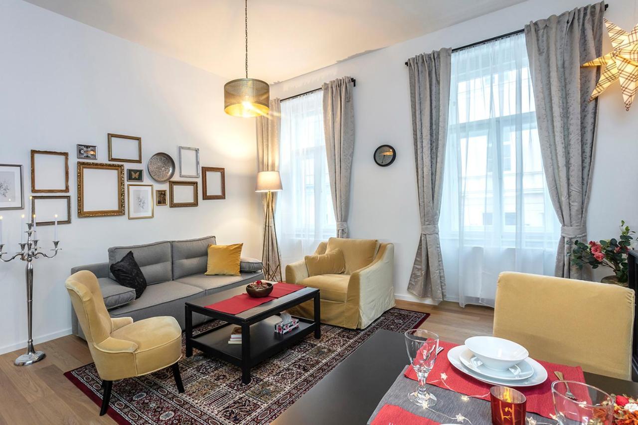A Prague Apartments - Lesser Town Ngoại thất bức ảnh